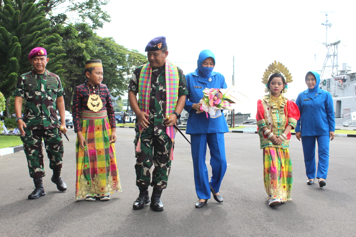 Danlantamal VI Dampingi Pangkoarmada II Laksanakan Kunker Di Mako ...