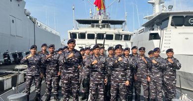 Komandan Kapal Perang KRI Marlin-877 Satrol Lantamal VI Makassar Berganti