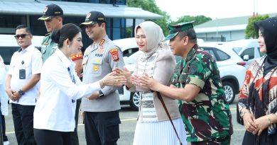Danlantamal VI Makassar Hadiri Prosesi Pengantaran Ibu Wakil Presiden RI Selvi Gibran Rakabuming