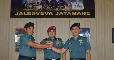 Danlantamal VI Makassar Pimpin Sertijab Aspers Danlantamal VI